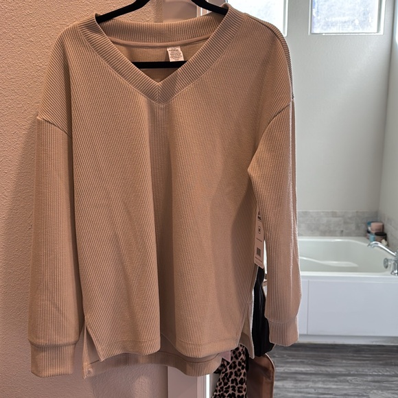 Rbx weekend reset pullover - Picture 2 of 2